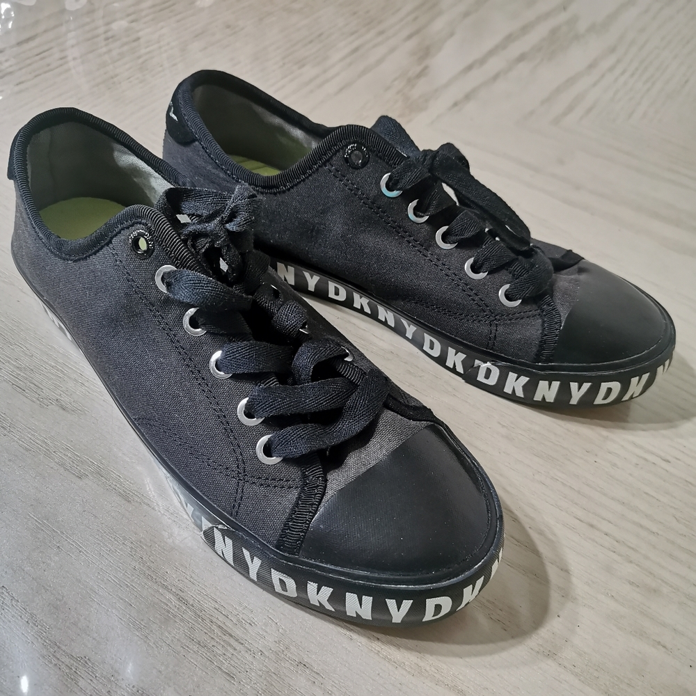 DKNY Deck Sneakers